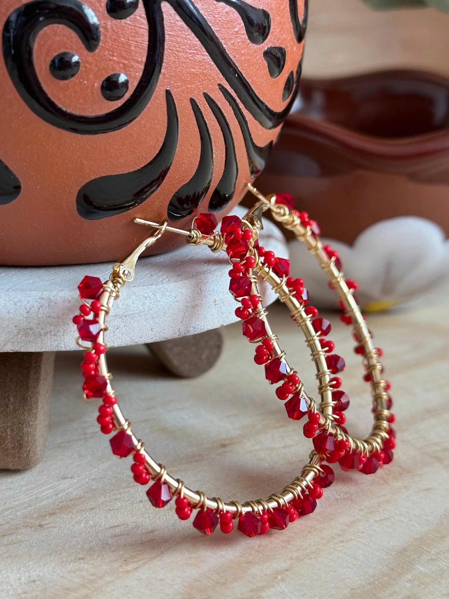 Rojo Corazon Hoop Earrings