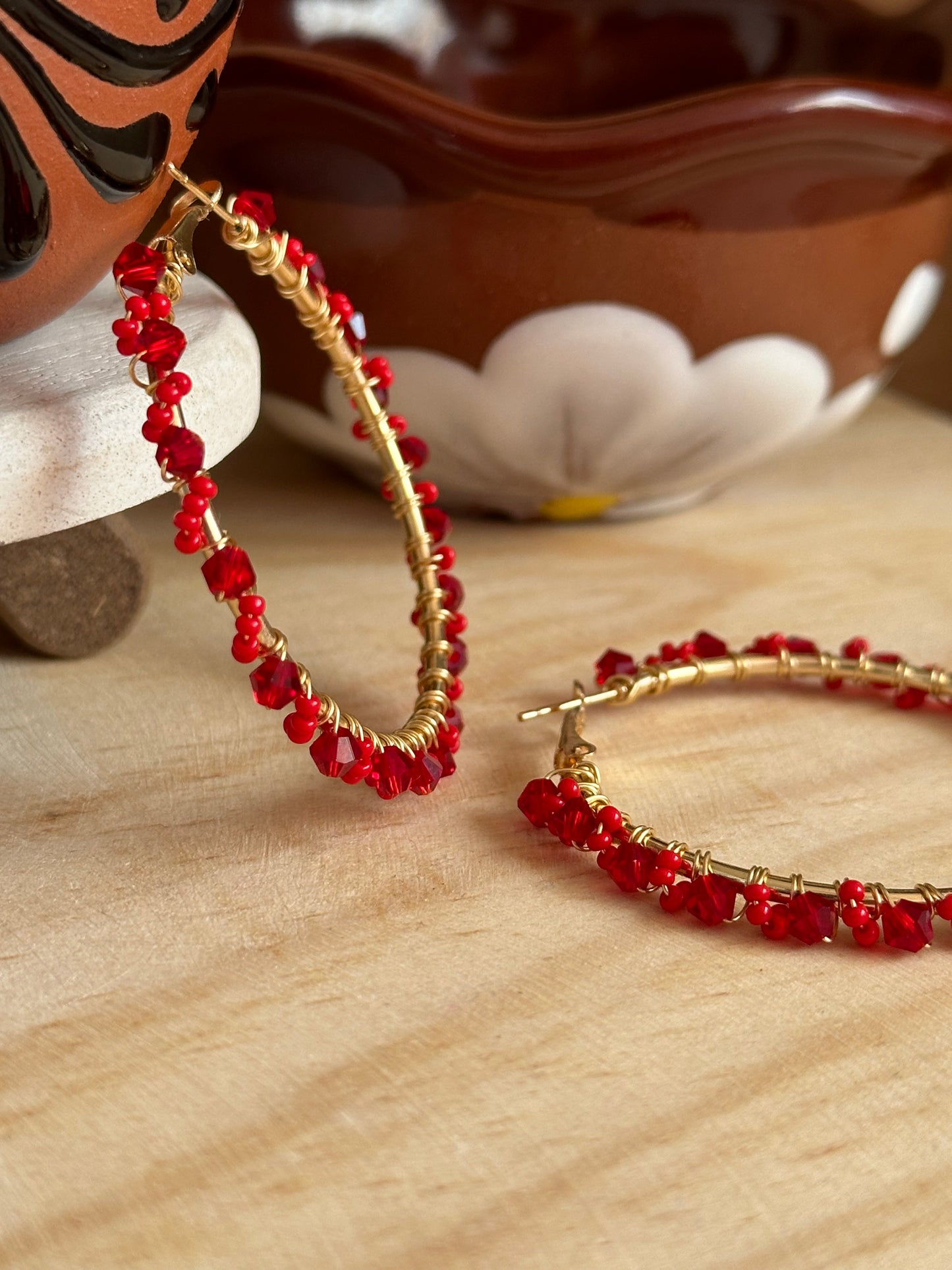 Rojo Corazon Hoop Earrings