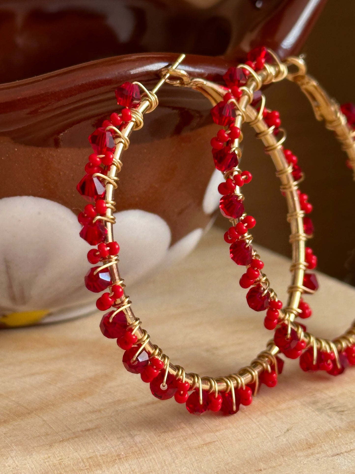 Rojo Corazon Hoop Earrings